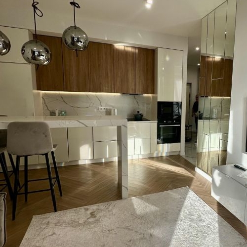 2-комн квартира улица Василисы Кожиной, 13