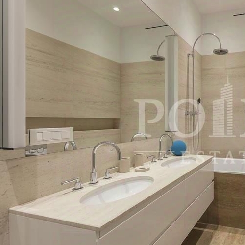 3-комн квартира Никольская улица, 10/2С2б