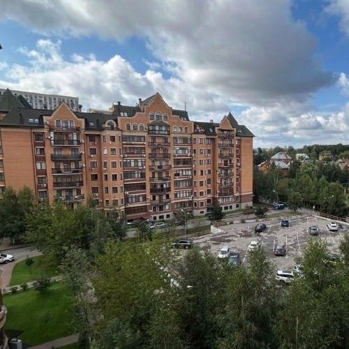 3-комн квартира Международный кв-л, Клязьма-Старбеево мкр, улица Береговая, 4