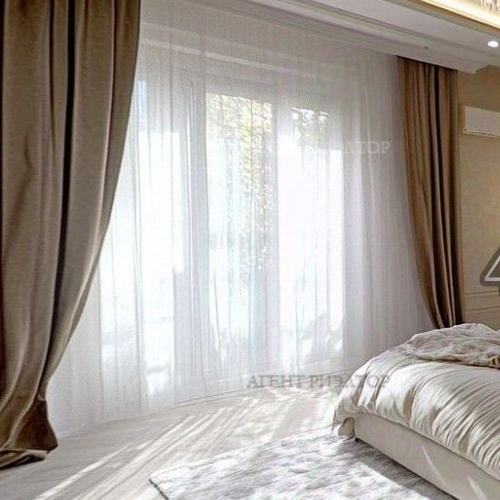 4-комн квартира улица Ефремова, 19к3