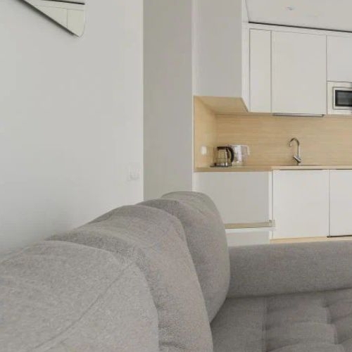 3-комн квартира улица Академика Павлова, 7