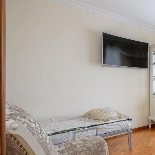 2-комн квартира улица Летчика Ульянина, 2