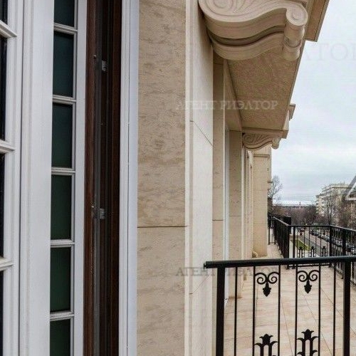 4-комн квартира улица Ефремова, 19к3