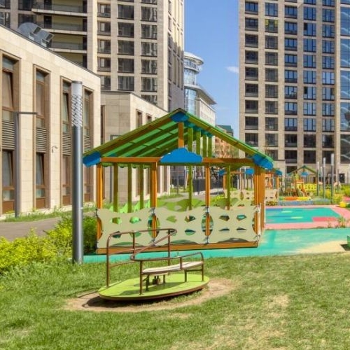 4-комн квартира улица Сергея Макеева, 9к1