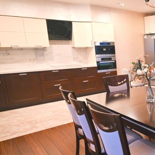 4-комн квартира улица Маршала Катукова, 24к6