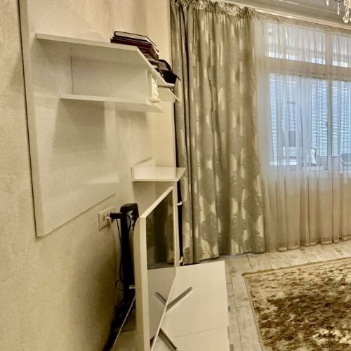 2-комн квартира Международный кв-л, Клязьма-Старбеево мкр, улица Береговая, 5