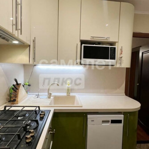 3-комн квартира ул Генерала Тюленева,  д. 13