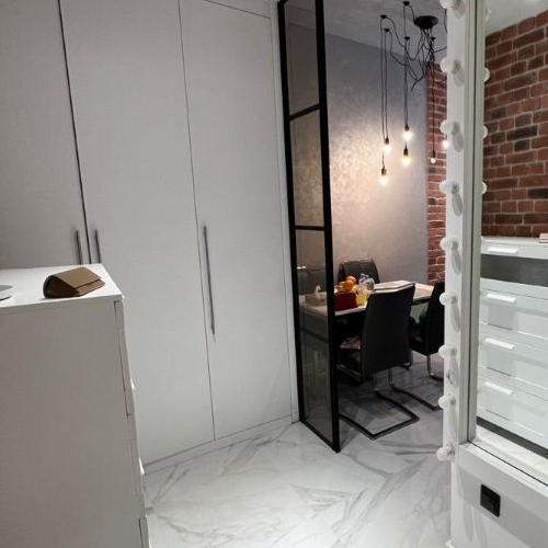 2-комн квартира улица Хромова, 3