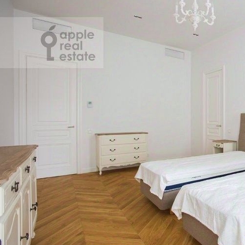 3-комн квартира Никольская улица, 10/2С2б