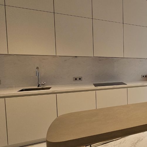 4-комн квартира улица Косыгина, 21