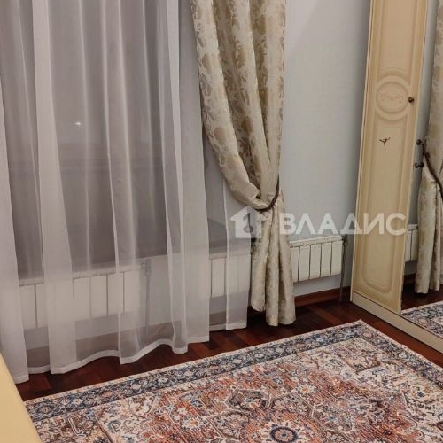 3-комн квартира Минская улица, 1ГК1