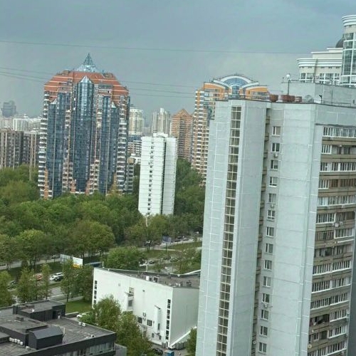 4-комн квартира улица Эльдара Рязанова, 4