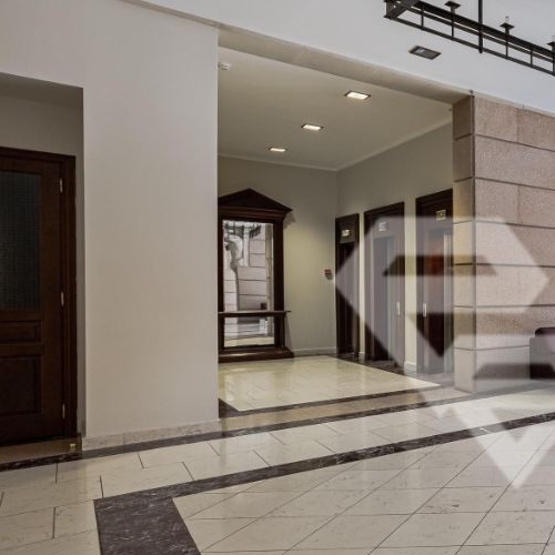 4-комн квартира Большой Левшинский переулок, 11