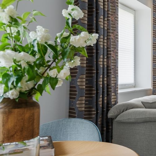 3-комн квартира улица Генерала Донскова, 23к3