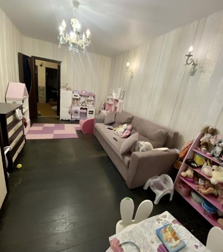 3-комн квартира д. Исаково, улица Рябиновая, 5к1