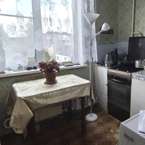 1-комн квартира пос. Кузяевского фарфорового завода, 4