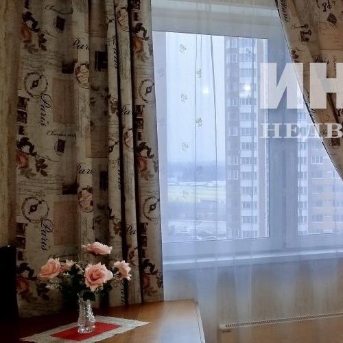 2-комн квартира улица Авиаторов, 5