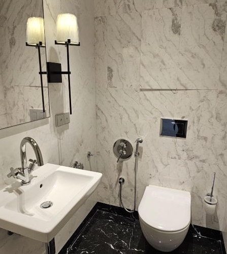 4-комн квартира улица Косыгина, 21