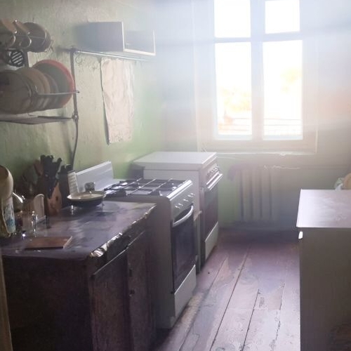 3-комн квартира Белоомут пгт, улица Большая Площадь, 44