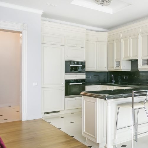 3-комн квартира улица Советской Армии, 6