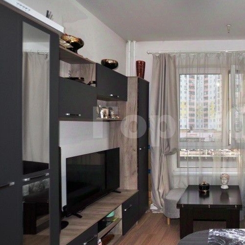 Студия улица Летчика Ульянина, 3А