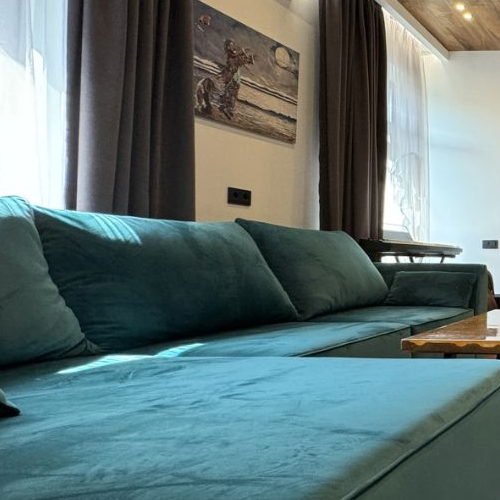 3-комн квартира улица Хромова, 3