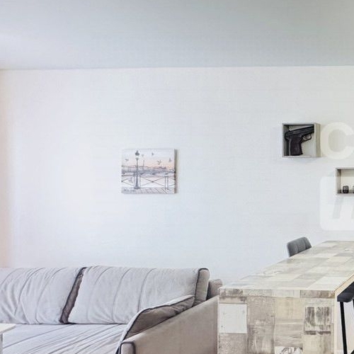 3-комн квартира улица Поляны, 5Ак1