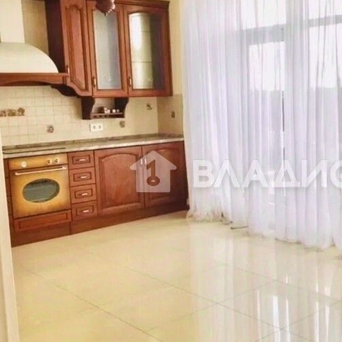 4-комн квартира Чапаевский переулок, 3