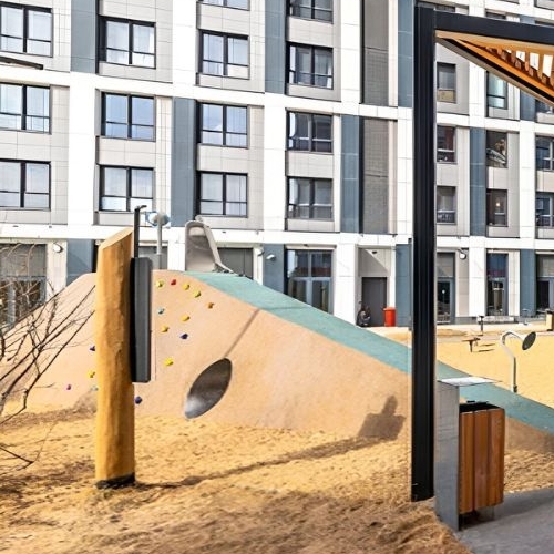 3-комн квартира улица Петра Алексеева,  д. 14