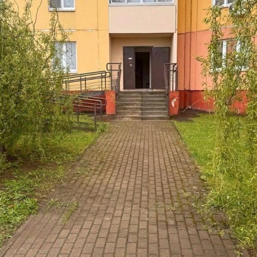 3-комн квартира Новые Островцы мкр, д. Островцы, улица Баулинская, 8