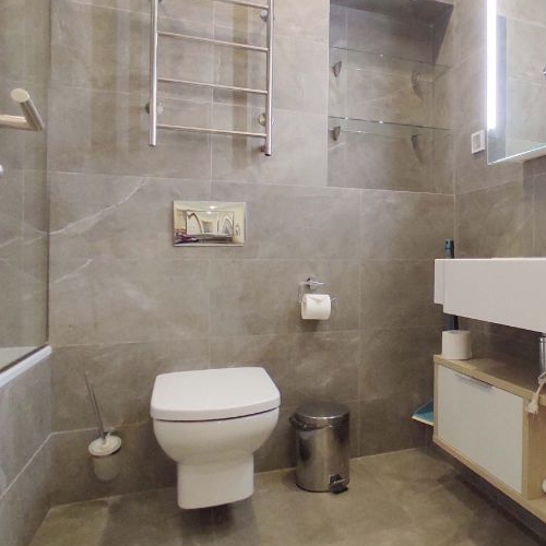 2-комн квартира улица 1-я Леонова, 18