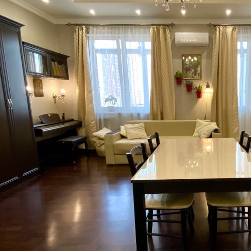 Студия Изумрудная улица, 18