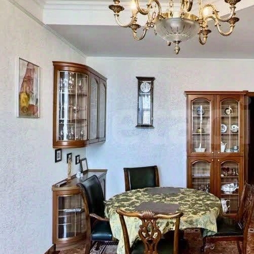 6-комн квартира улица Расплетина, 14