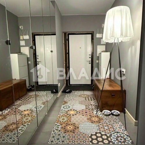 2-комн квартира бульвар Академика Ландау, 3