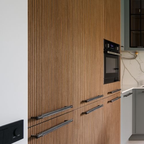 3-комн квартира улица Генерала Донскова, 23к3