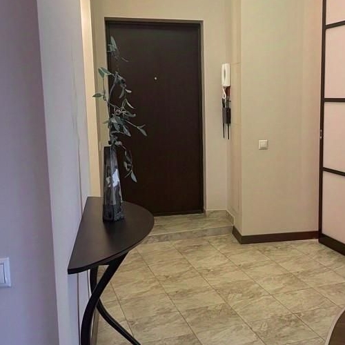 5-комн квартира улица Маршала Бирюзова, 31