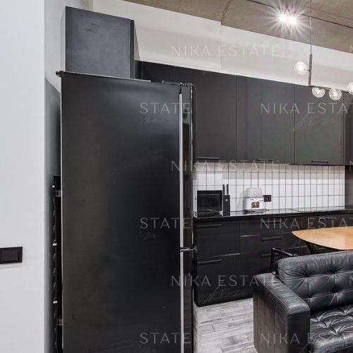 3-комн квартира улица Хромова, 3