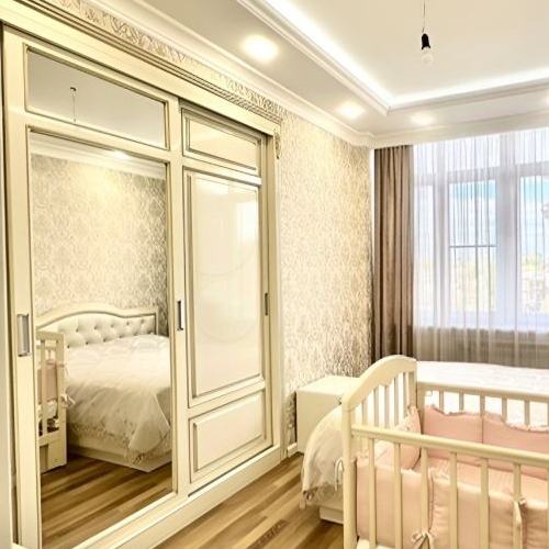 3-комн квартира Международный кв-л, Клязьма-Старбеево мкр, улица Береговая, 1А