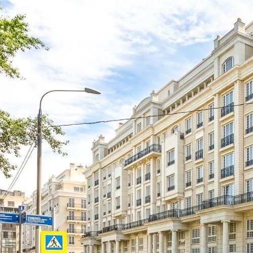 4-комн квартира улица Ефремова, 19к1