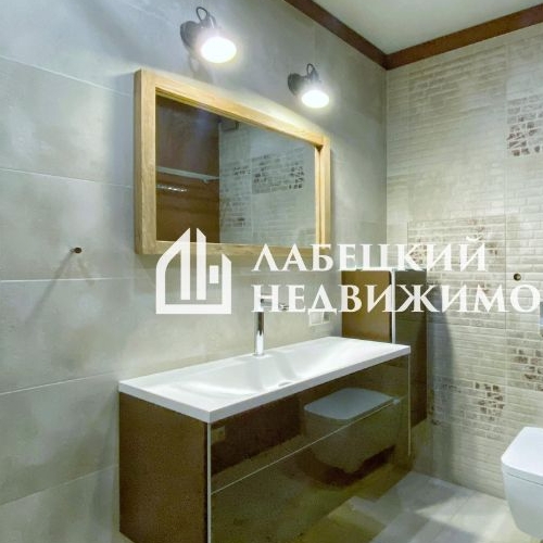 4-комн квартира улица Академика Виноградова, 1