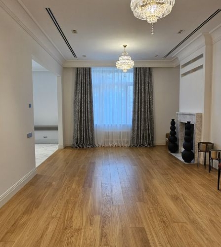 4-комн квартира улица Косыгина, 21