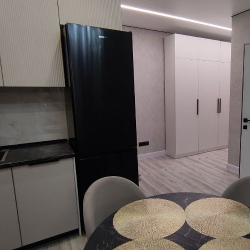 2-комн квартира улица Летчика Осканова, 6