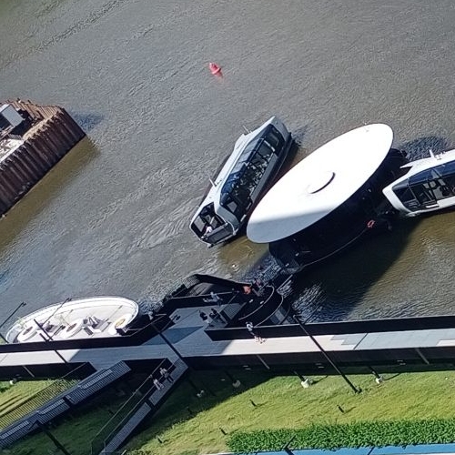 4-комн квартира Береговой проезд, 1Б