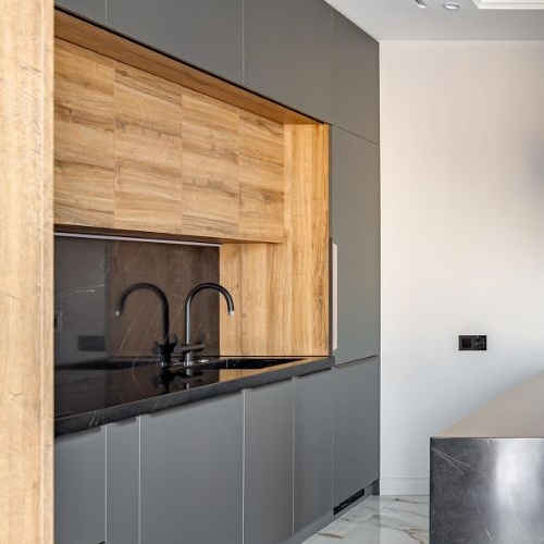 3-комн квартира улица Василисы Кожиной, 13