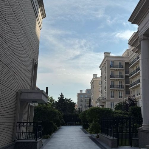 4-комн квартира улица Ефремова, 19к3