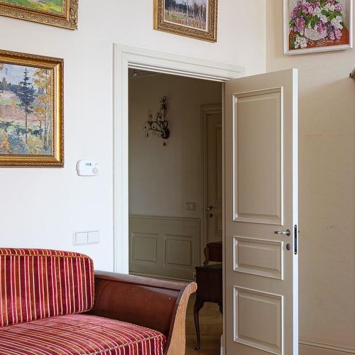 4-комн квартира улица Расплетина, 14