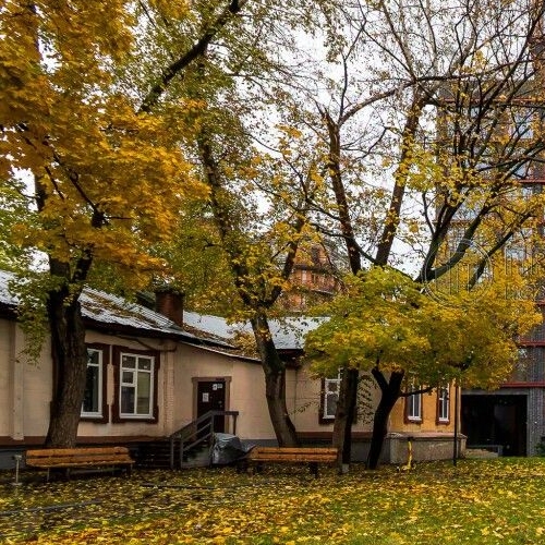 5-комн квартира улица Казакова, 7