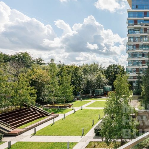 3-комн квартира улица Советской Армии, 6