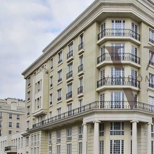 4-комн квартира улица Ефремова, 19к2