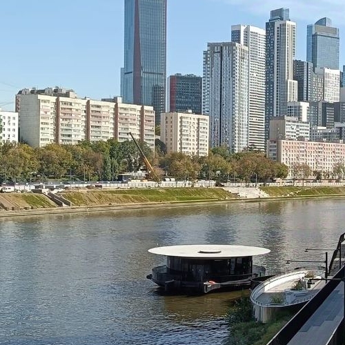 4-комн квартира Береговой проезд, 1Б